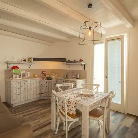 Casa Martina 公寓 *